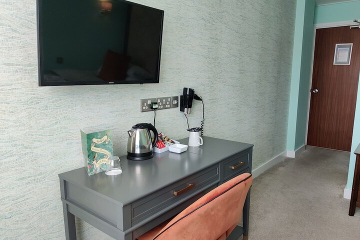 Room 35 of 81