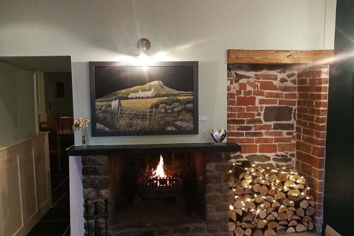 Lounge 106 of 132