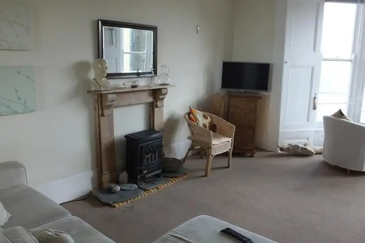Room 2 of 12