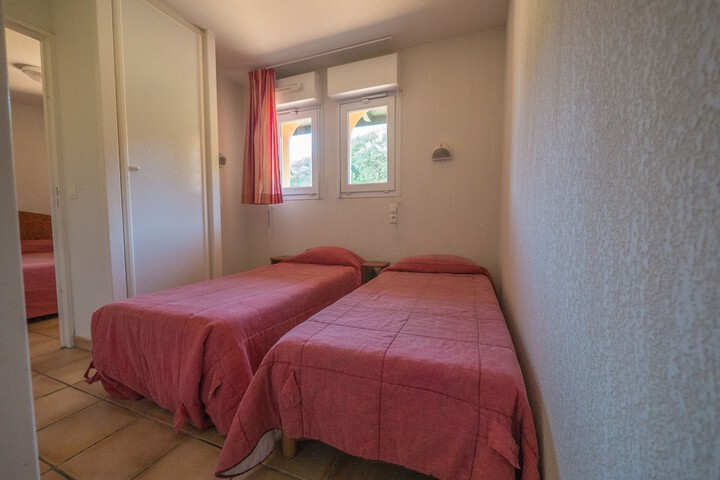 Room 8 of 61