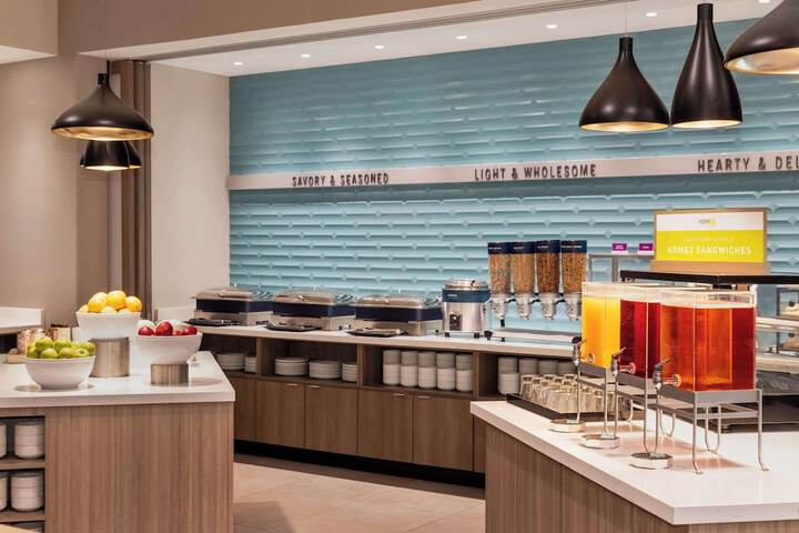 Breakfast/Coffee Service 40 of 61