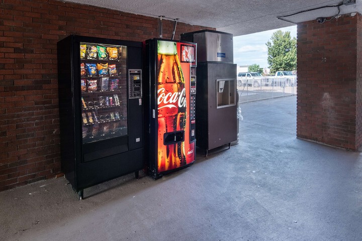 Vending machine