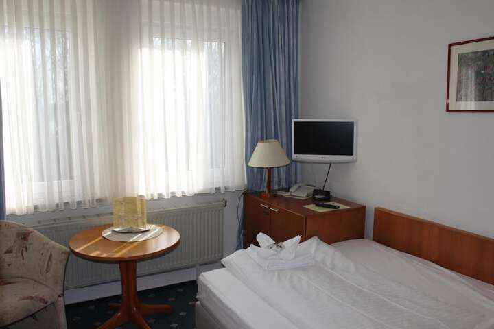 Room 14 of 29
