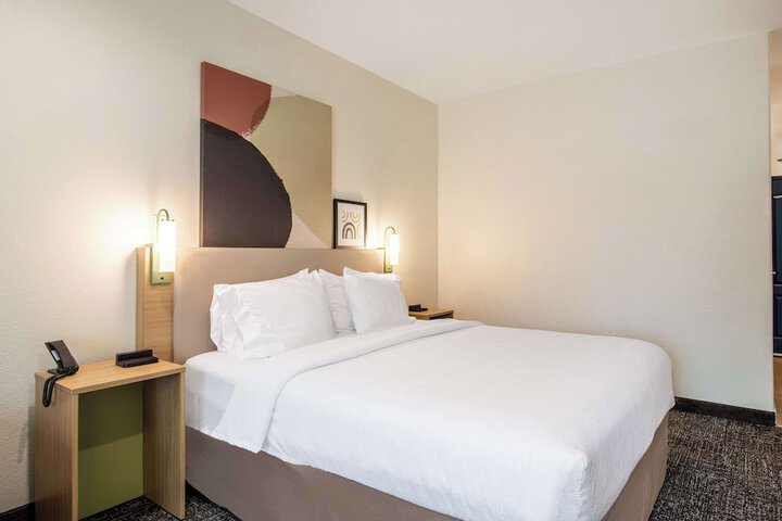Room 14 of 46
