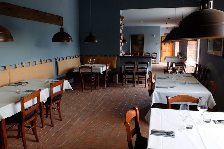 Dining 53 of 81