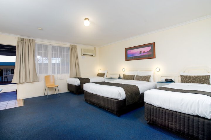 Room 14 of 23