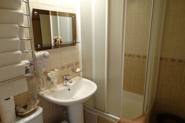 Room 21 of 26