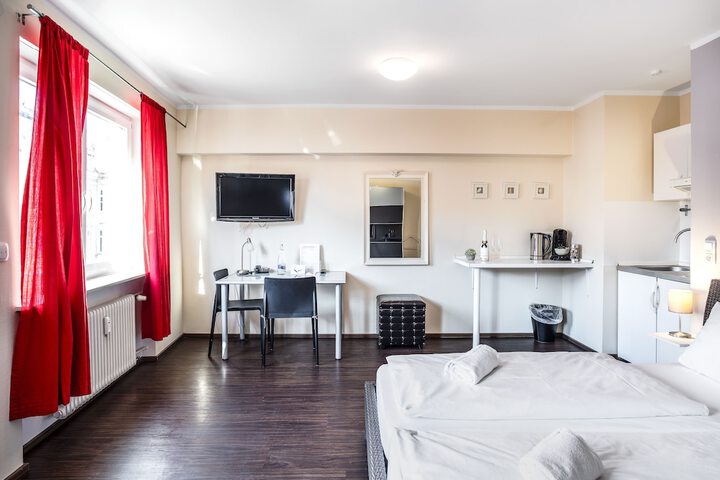 Room 12 of 61
