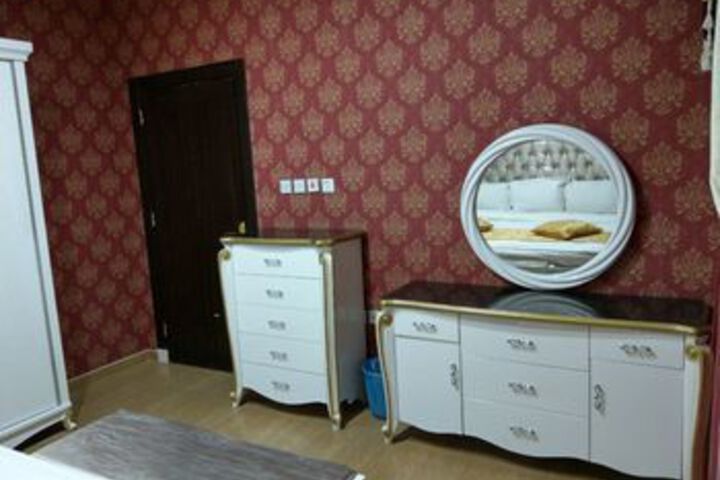 Room 10 of 23