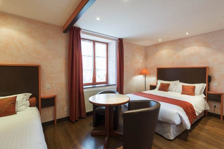 Room 21 of 65