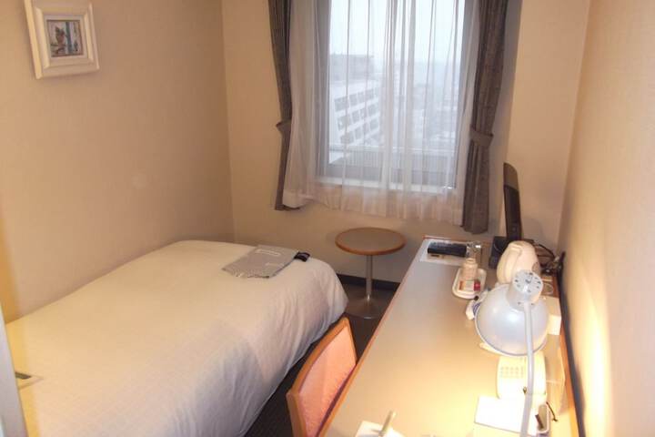 Room 5 of 45