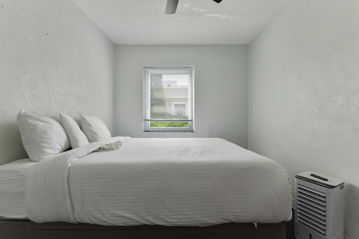 Room 4 of 39
