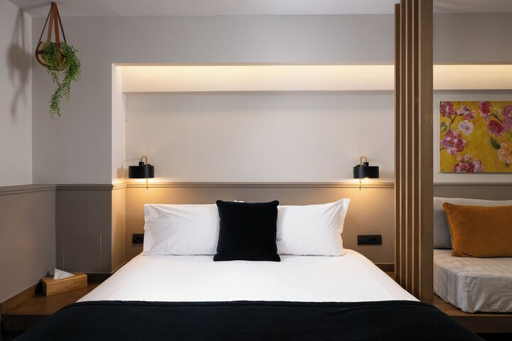 Room 47 of 70
