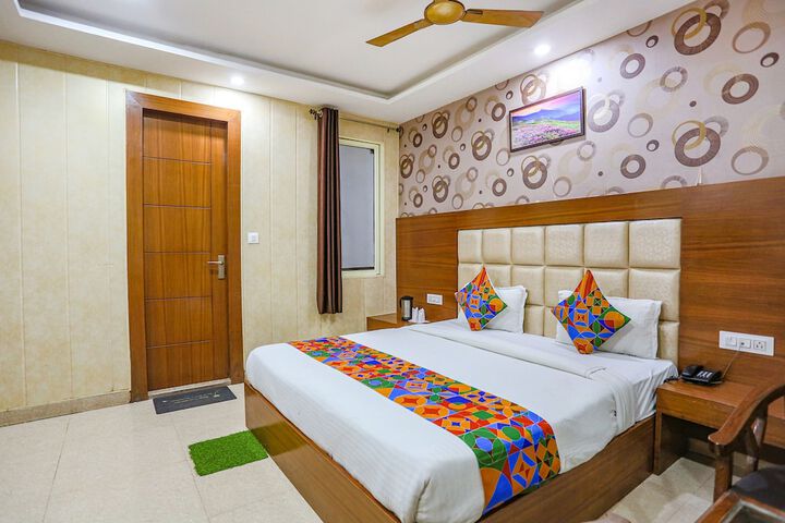 Room 19 of 48