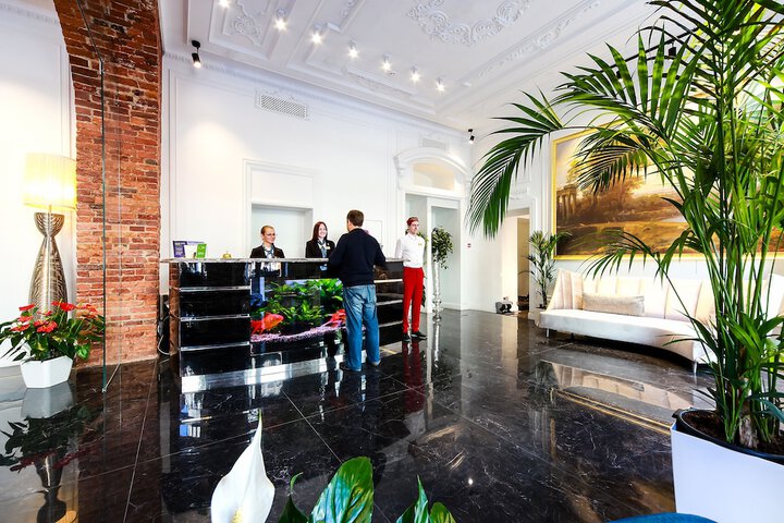 Hotel Interior 4 of 172