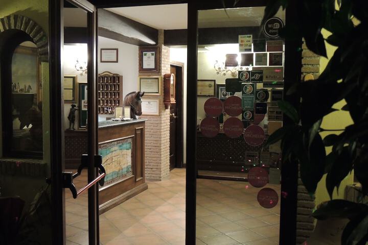 Hotel 2 of 51