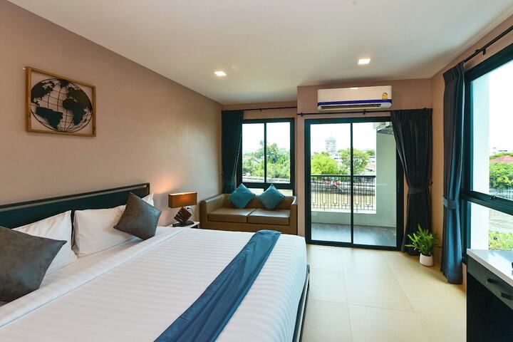 Room 20 of 84