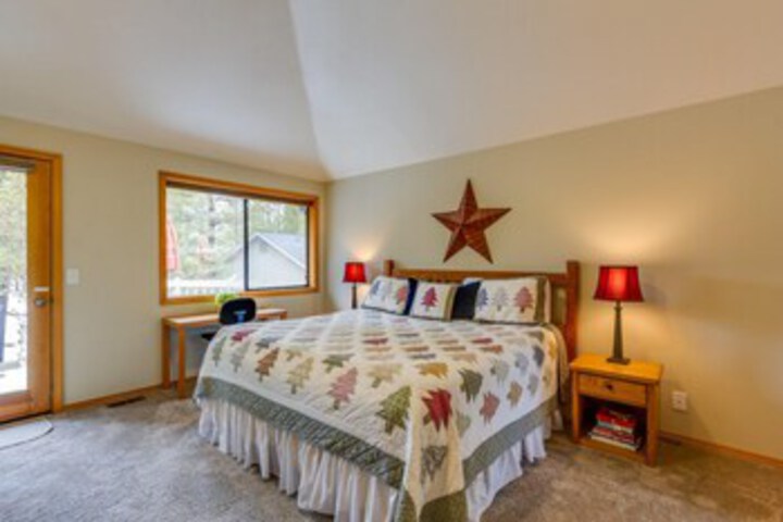Room 40 of 49