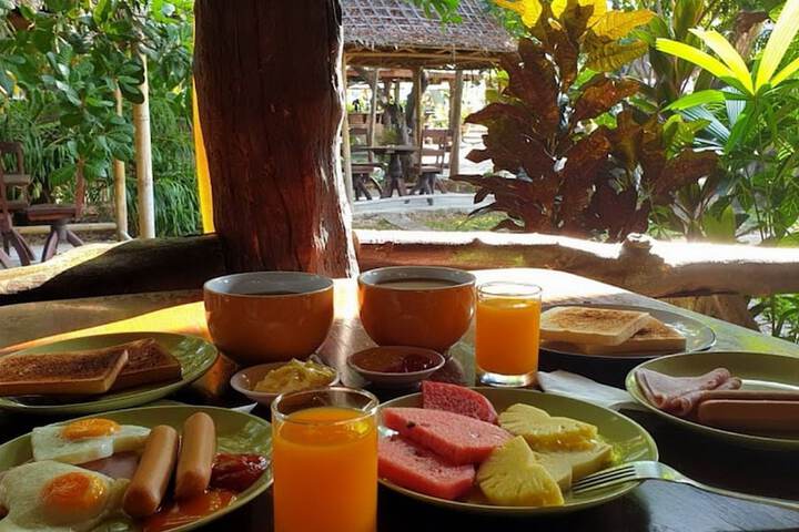 Breakfast/Coffee Service 68 of 105