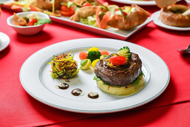 Dining 104 of 139