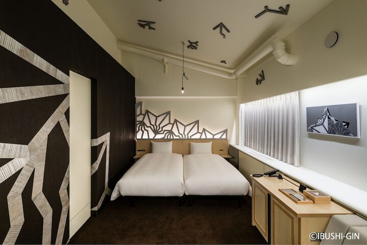 Room 7 of 62