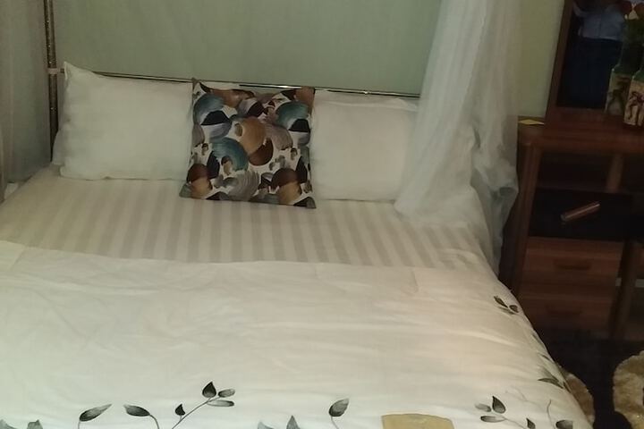 Room 4 of 86