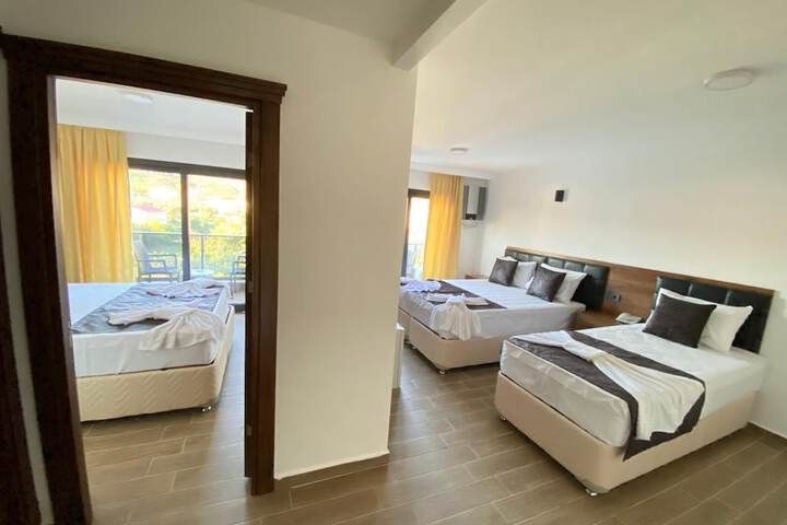 Room 7 of 38