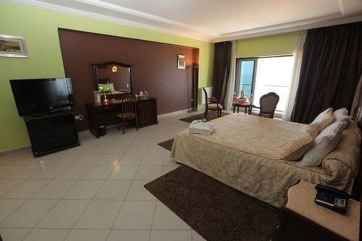 Room 19 of 47