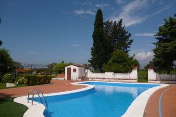 Pool 16 of 18