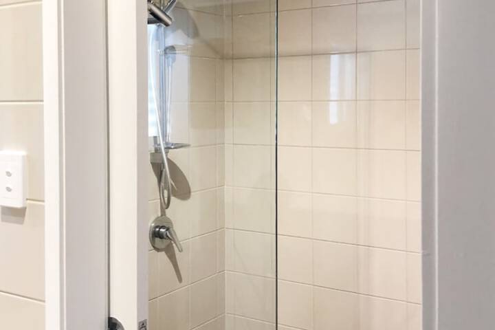 Room 50 of 104
