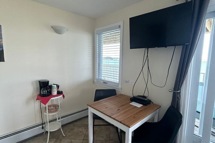Room 13 of 78