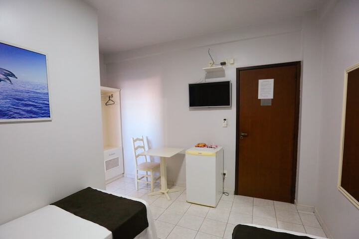 Room 20 of 40