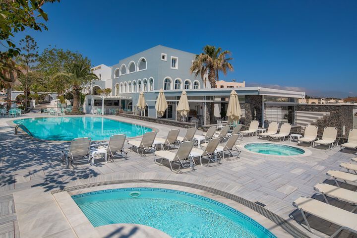 Pool Hotel