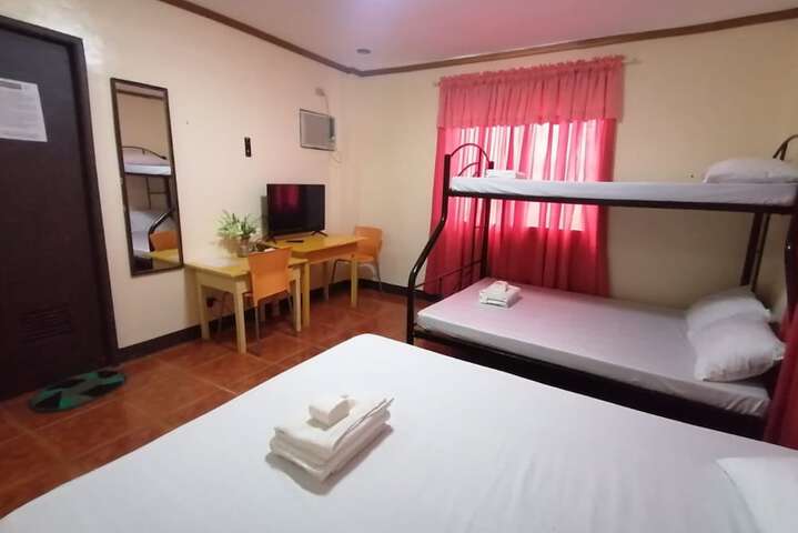 Room 13 of 29