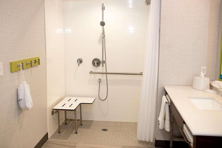 1 King Mobility Accessible with Tub (14 of 19)