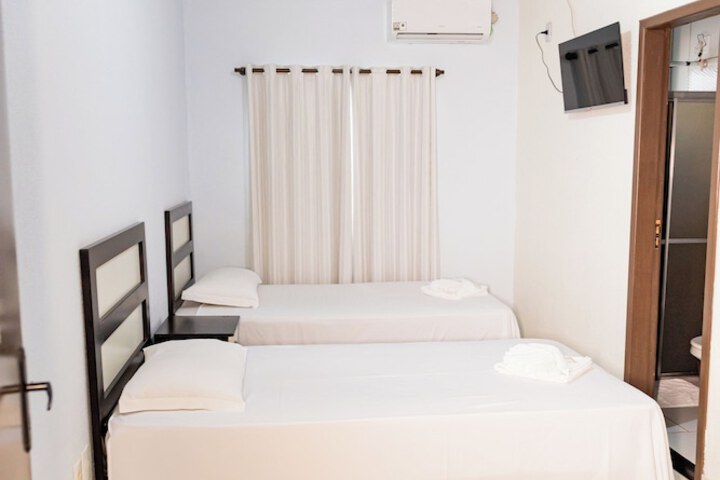 Room 29 of 48