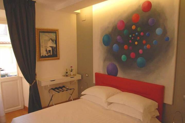 Room 6 of 54