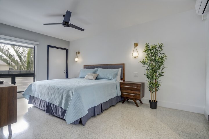 1 Bedroom Deluxe Apartment King Bed Sofa Kitchen Accessible (4 of 42)