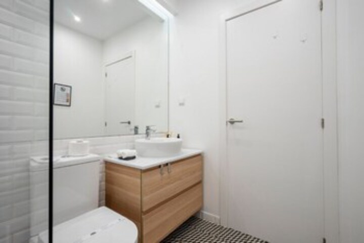 Room 7 of 48