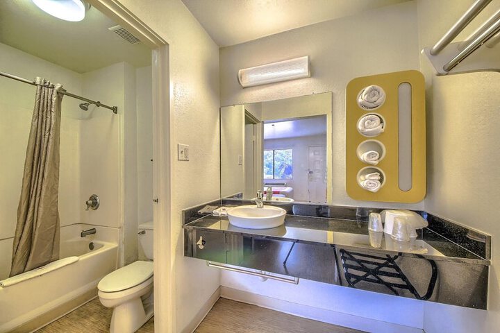 Clean Restrooms