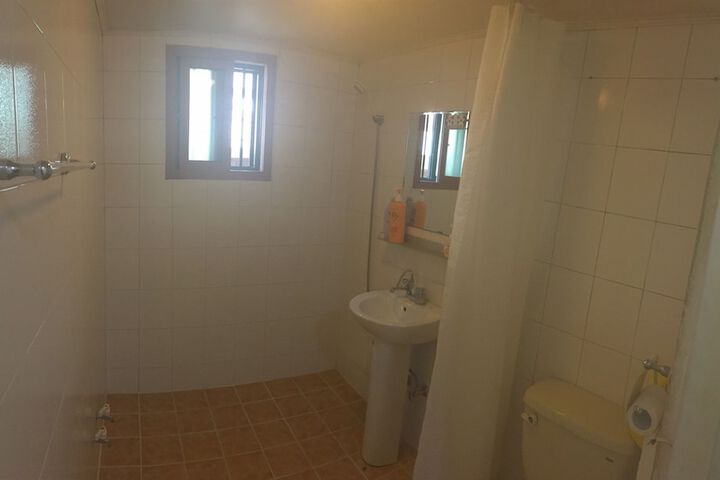 Room 21 of 47