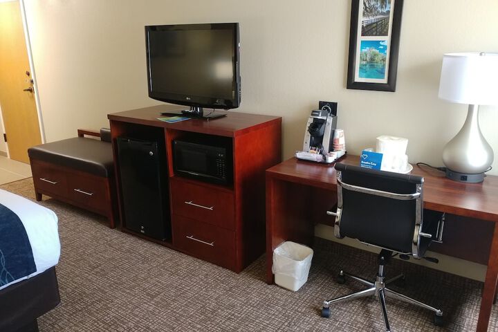 Room 5 of 36