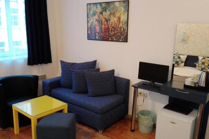 Photo 8