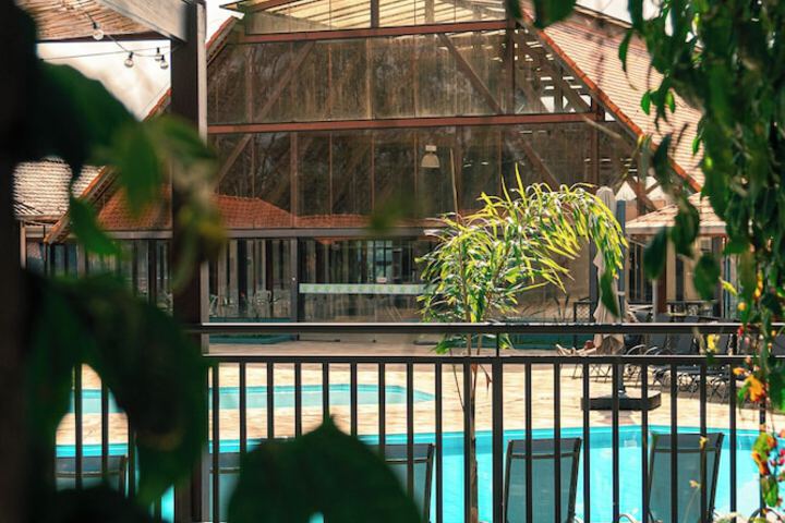 Pool Hotel