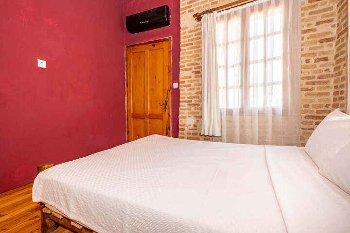 Room 12 of 47