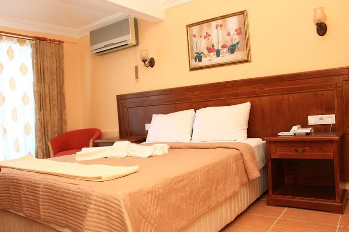 Room 10 of 46