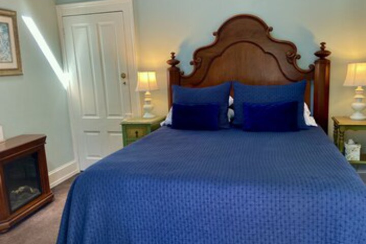 Room 34 of 123