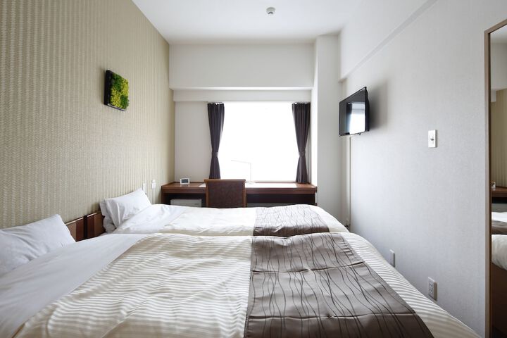 Room 4 of 45