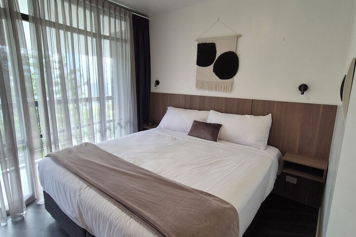 Room 18 of 34