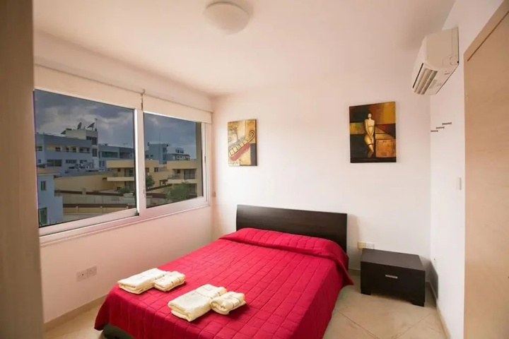 Room 5 of 20